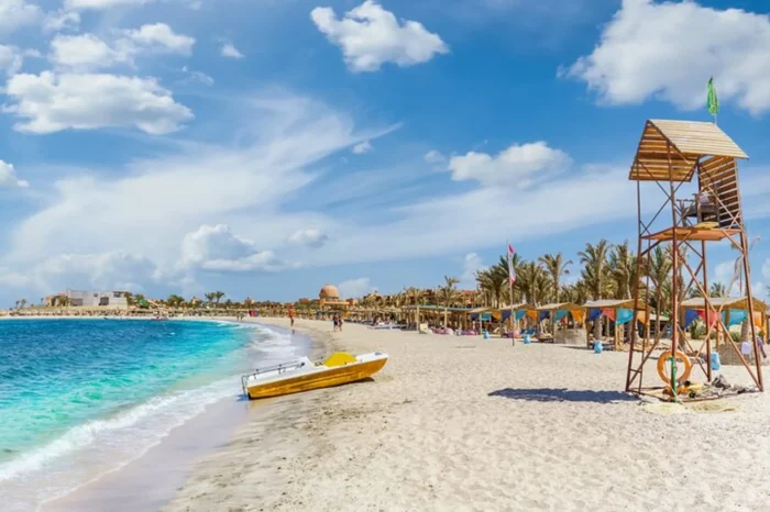 Abu Dabab Snorkeling Tour