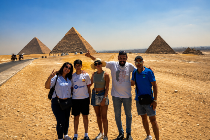 Cairo Group Tour by Minibus